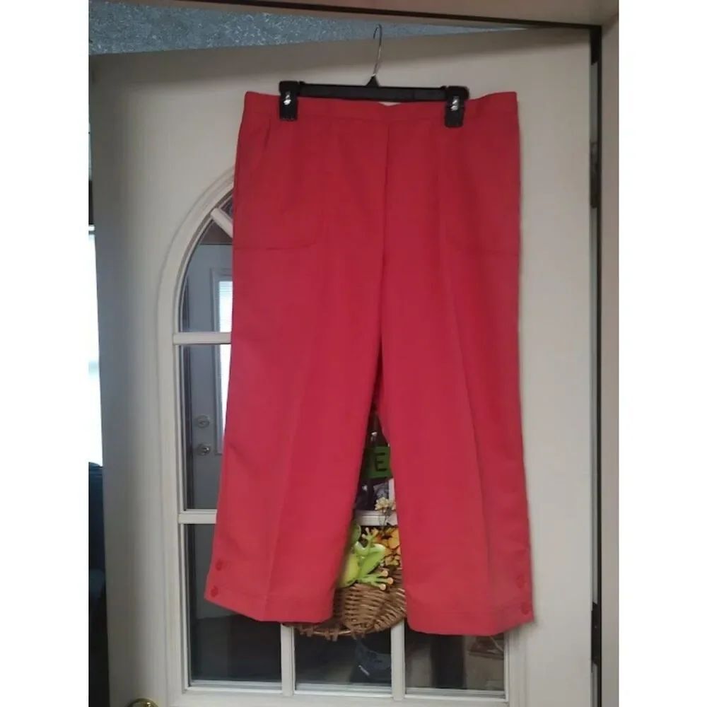 New Alfred Dunner Cozumel Coral Colored Pull On Capri Size Women's 14